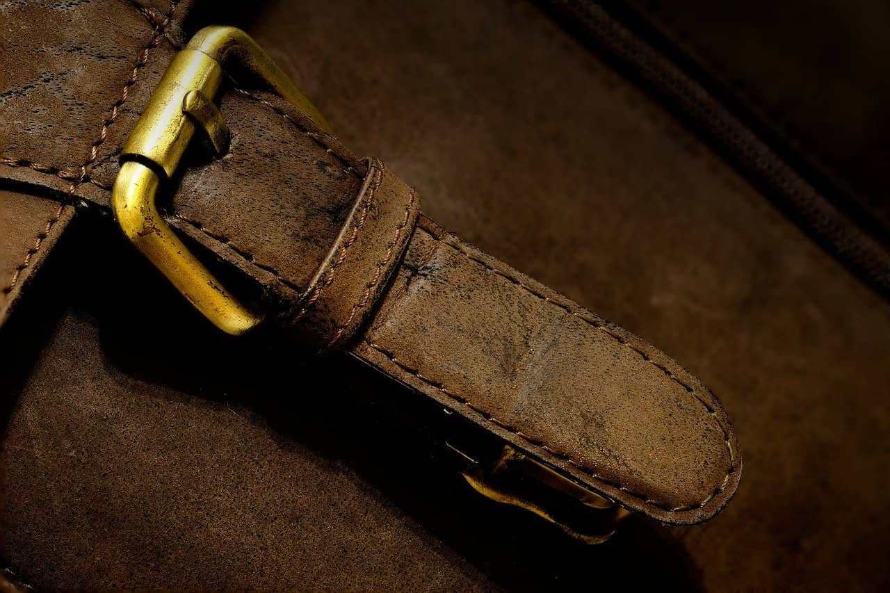 A Guide To Using Leather Perfumes In Scented Products